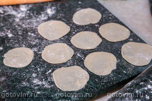 Пельмені з м'ясом і грибами, Крок 06