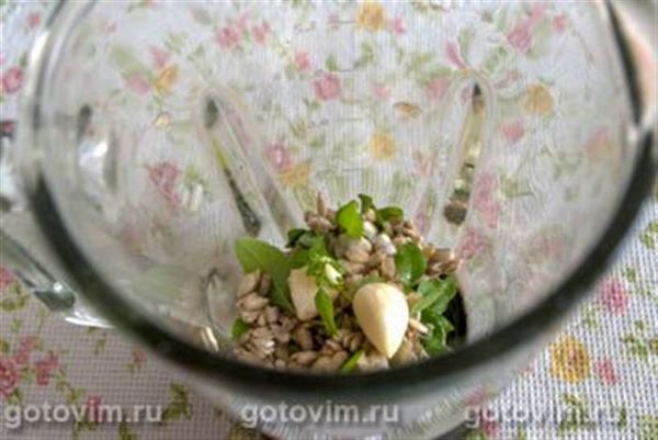 Песто з насіння соняшнику, Крок 06